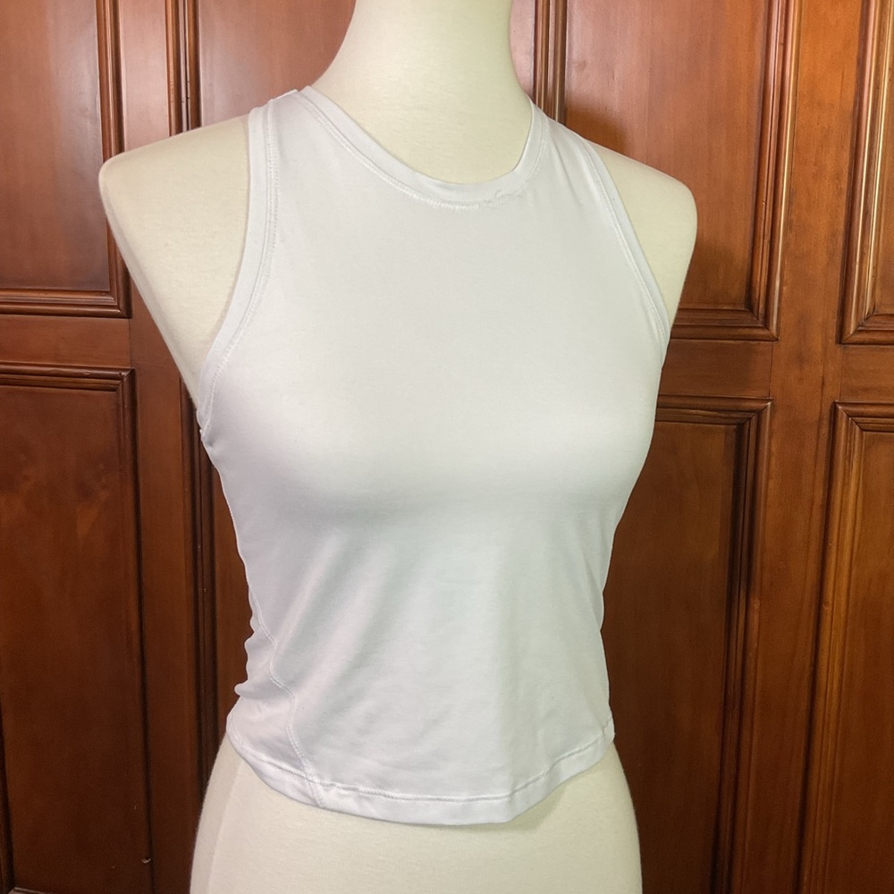 Yogalicious Women’s Size Small White Racerback Crop Fitted Athletic Tank Euc Sta